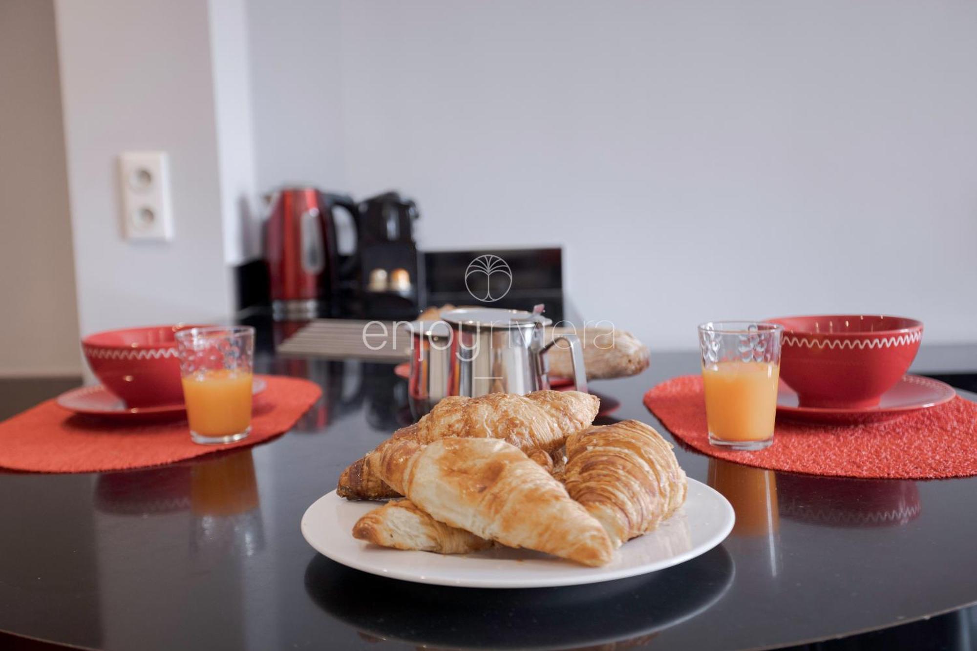Palais Miramar - Suite & B31 - Croisette Emplacement Unique - 20M Plage - Wifi - Clim Cannes Ngoại thất bức ảnh